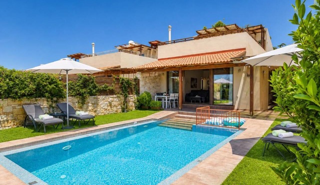 Villa Mandarin - Two Bedroom Villa, Sleeps 4 in Platanias