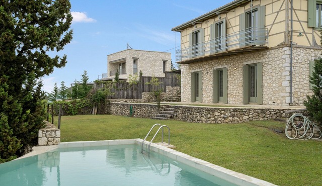 Villa Melivaro: Sea View, Private Pool & Wi-Fi in Tsoukalades in Tsoukaladhes