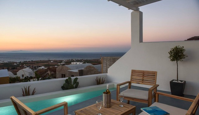Villa Meloria, Divine Sea Views, Private Pool, Furnished Terrace, Finikia