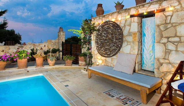 Villa Mitos - Beautiful Small Villas Near to Rethymno City and Beach in Rethymno