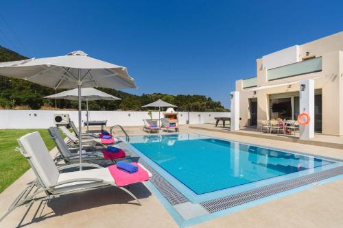 Villa Paleos Hillside by Villa Plus in Filerimos