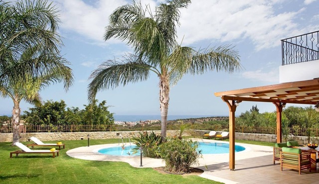 Villa "Pandora Piskopiano" with pool and garden in Piskopiano