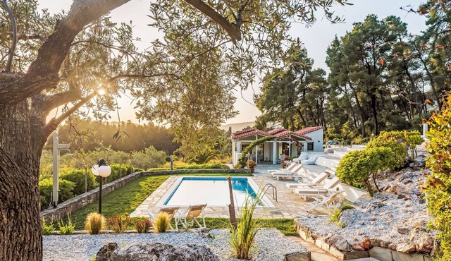 Villa Pine Trees bei Kardous, Skopelos Privater Pool by Interhome