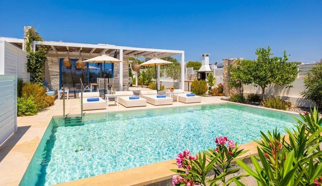 Villa Pollux - Two Bedroom Villa, Sleeps 4