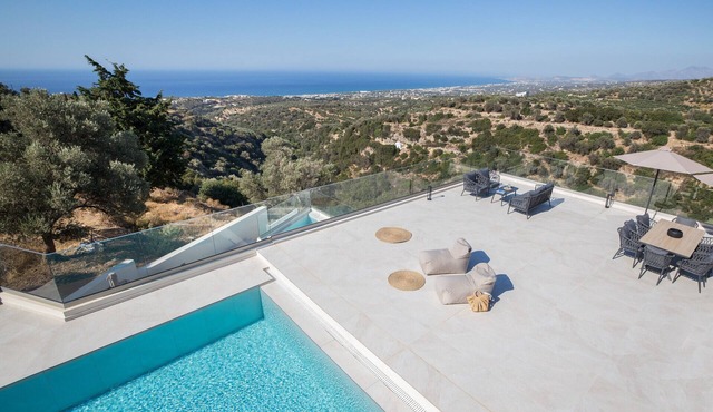 Villa Santa Irini 1 - With Heated Pool in Agia Eirini