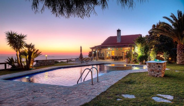 Villa Sunrise Lagonisi in Lagonissi