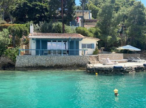 Villa Theros