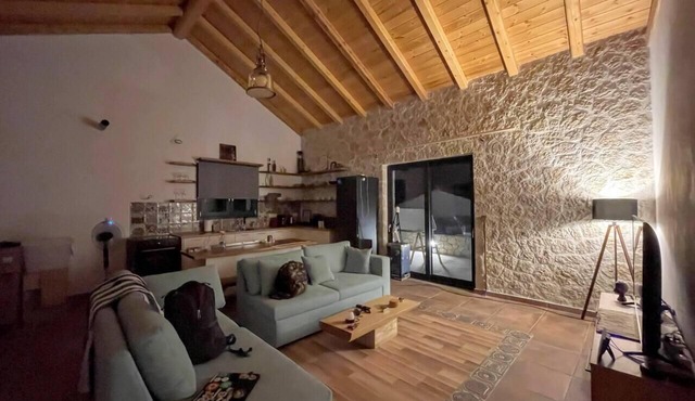 Villa with pool in Pelekas near the beach in Pelekas