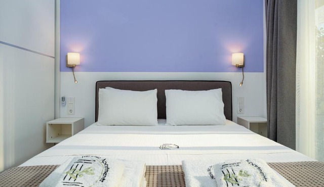 Violetta Apartment - Hellenic Apartments Avlona in Oinófita