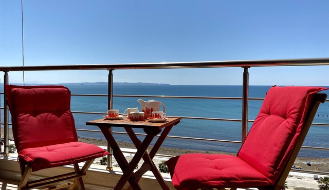 Vollga Apartment-THE BEST SEA VIEW of the city in Durrës