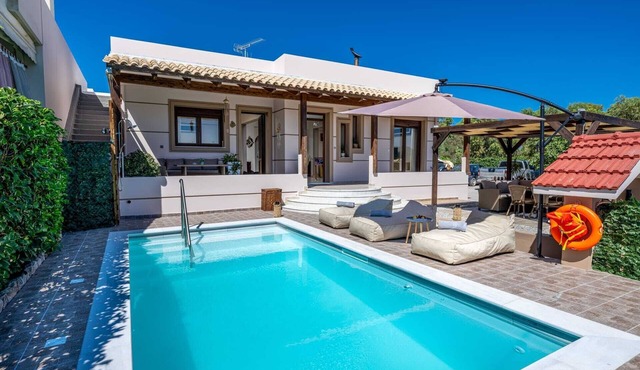 Welcome to Thalpori Villa nestled in the tranquil Maritsa Area of Rhodes.