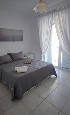 White Beach Appartment in Yerakiní