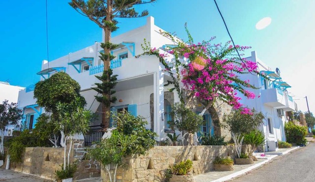 Yannis Maria Rooms in Antiparos