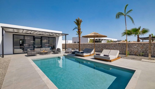 Zen Club 9 - Two Bedroom Villa, Sleeps 4