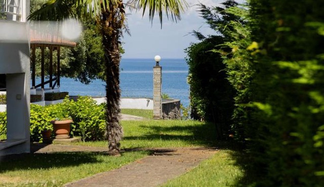 Zeusplace Seaside Home private beach and parking in Plaka Litochorou