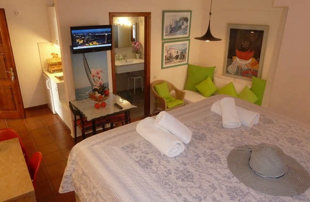 Calergi 12❤️️ Adorable Holiday Homebase to Explore All Famous Beaches in Atsipópoulon