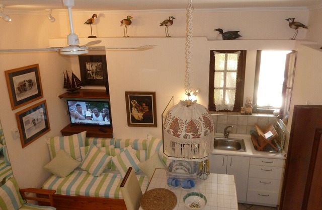 Calergi 2❤️️Self check-in❤️Very Fast Wi-Fi🌼Private outdoors space🏡Kitchen❤️️ in Ατσιπόπουλο