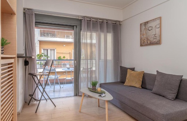 Elvita Apartments 