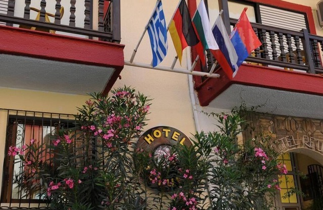 Welcome To Hotel petunia, In Neos-marmaras,xalkidiki ,greece, triple room 6 in Neos Marmaras