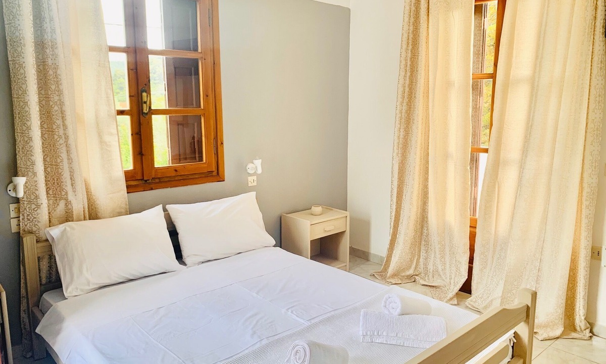 Stafylos Apartment | Skopelos Inn