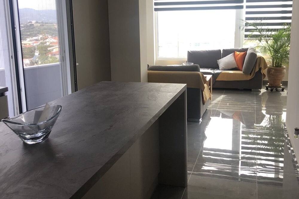 Anavyssos Apartment | Brand new apt in Anavisos with sea view