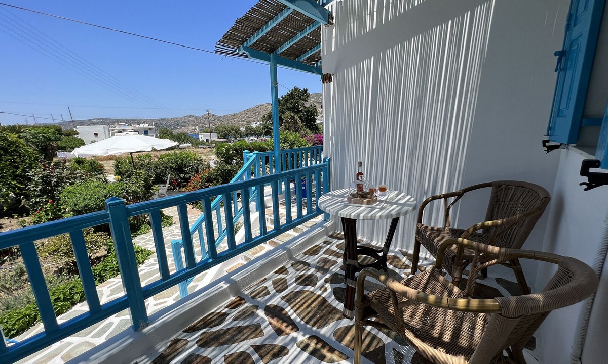 Katapola Hotel | Georgia Studios