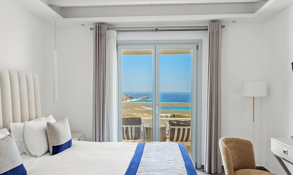 Agios Stefanos Hotel | Epic Blue Mykonos