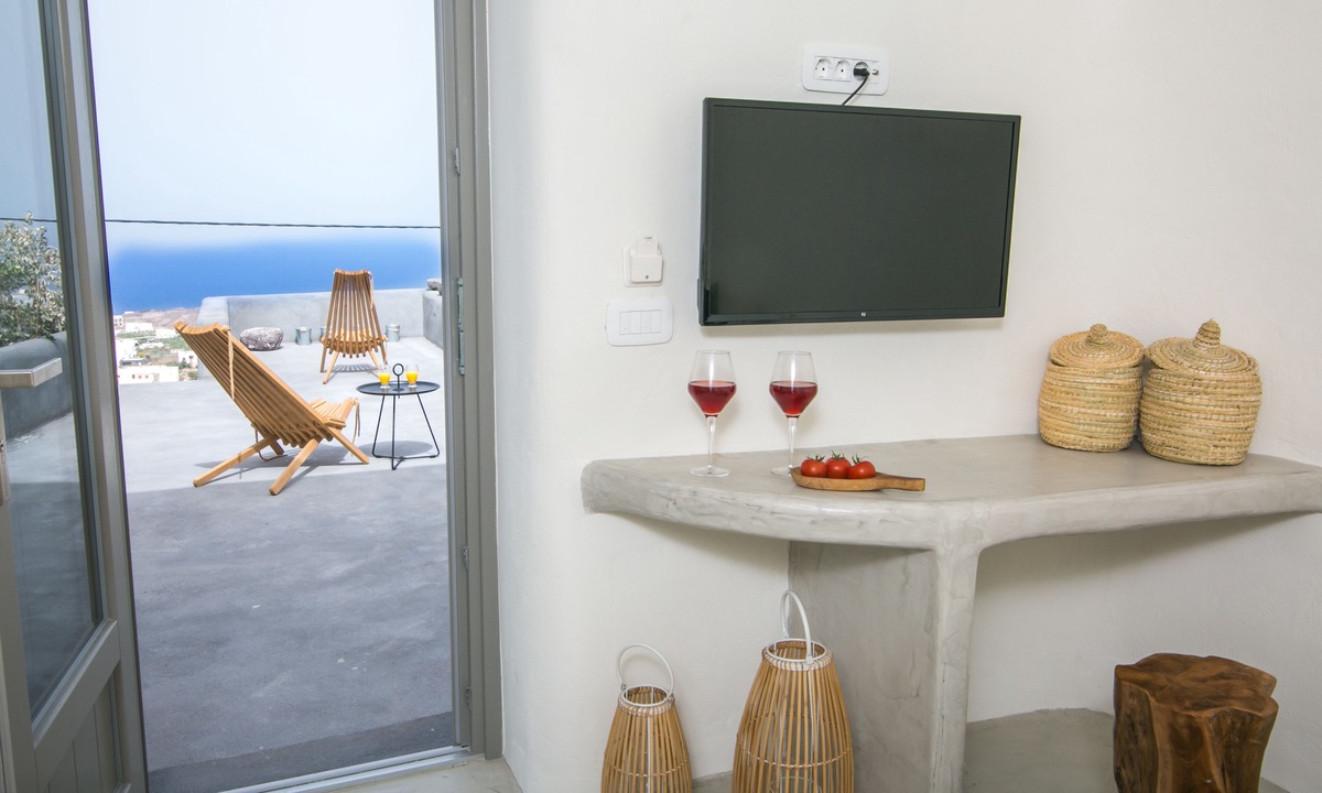 Vourvoulos House | Santorini Villas