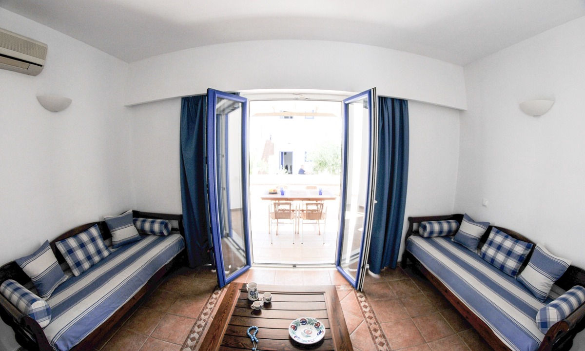 Lardos House | Katikies Studios & Apartments
