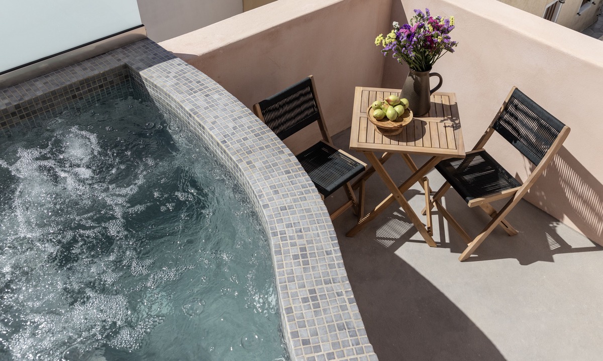Vothon House | Frescoes Luxury Suites