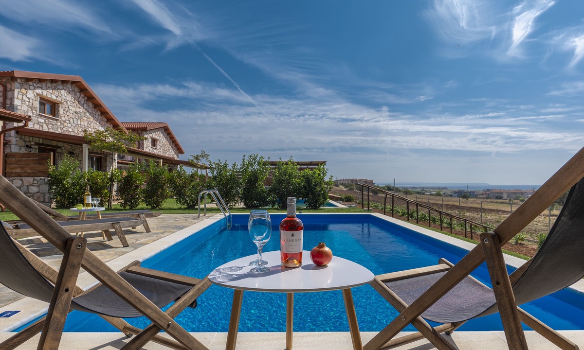 Flogita Villa | Esperanza Villas