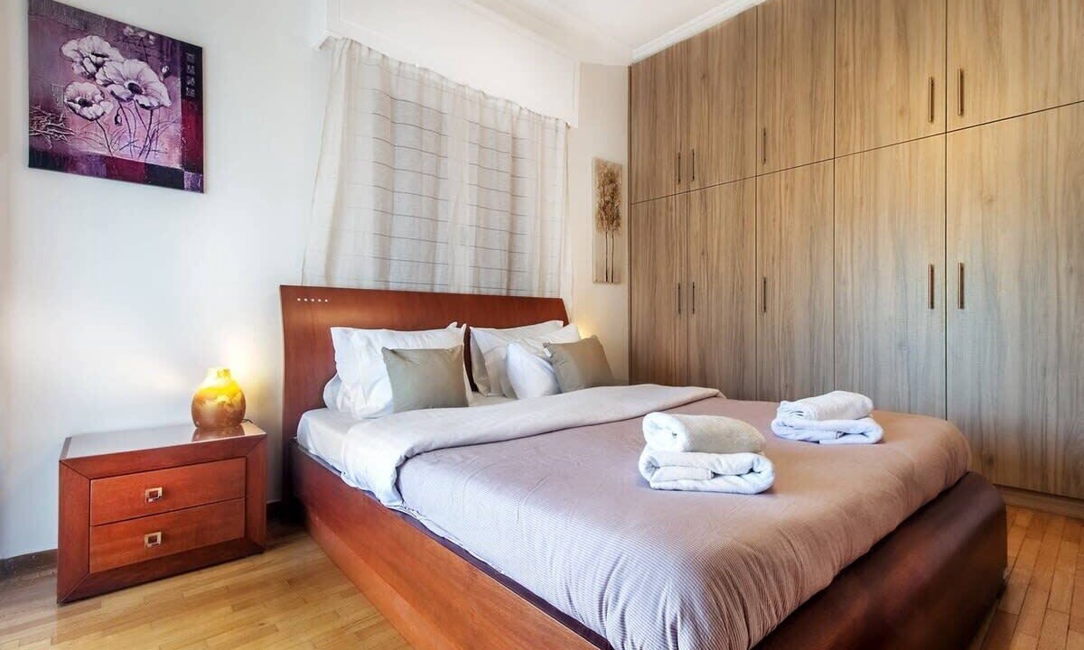 Athens City Centre Apartment | Gazi apartment with Acropolis views