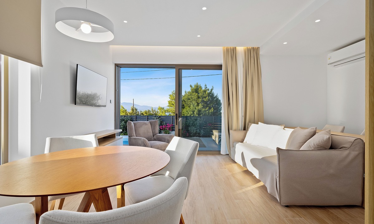 Corinth Villa | Saronia Estate