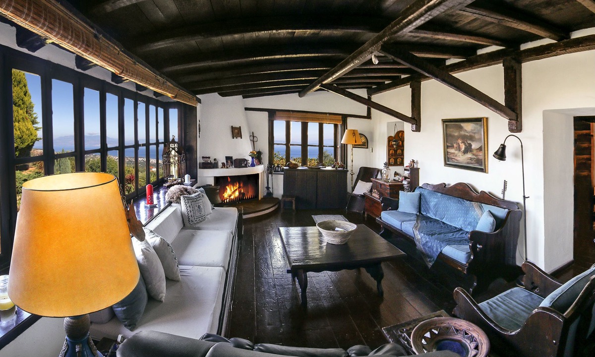 Egira Apartment | Ampelos Estate