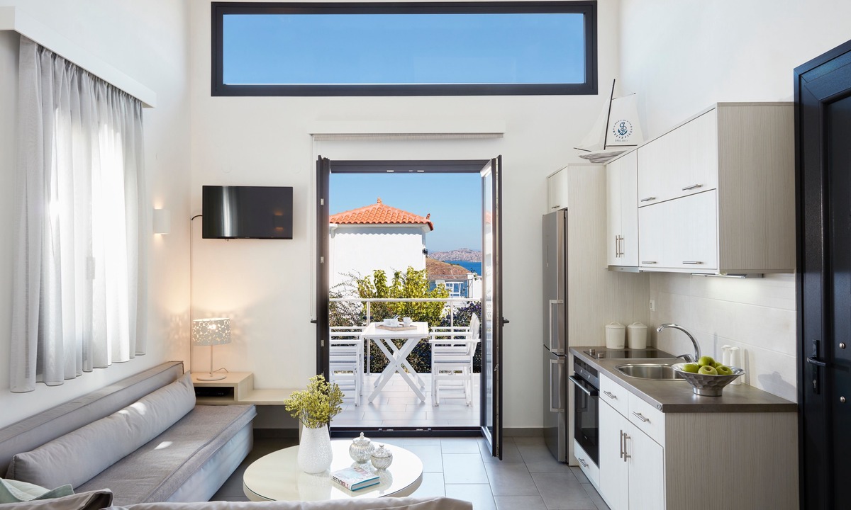 Anaxos Villa | Eleia Seafront Rooms & Villas
