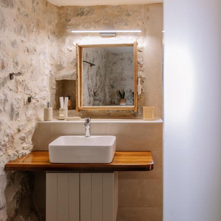 Areopoli House | Anemolithos Mani's House