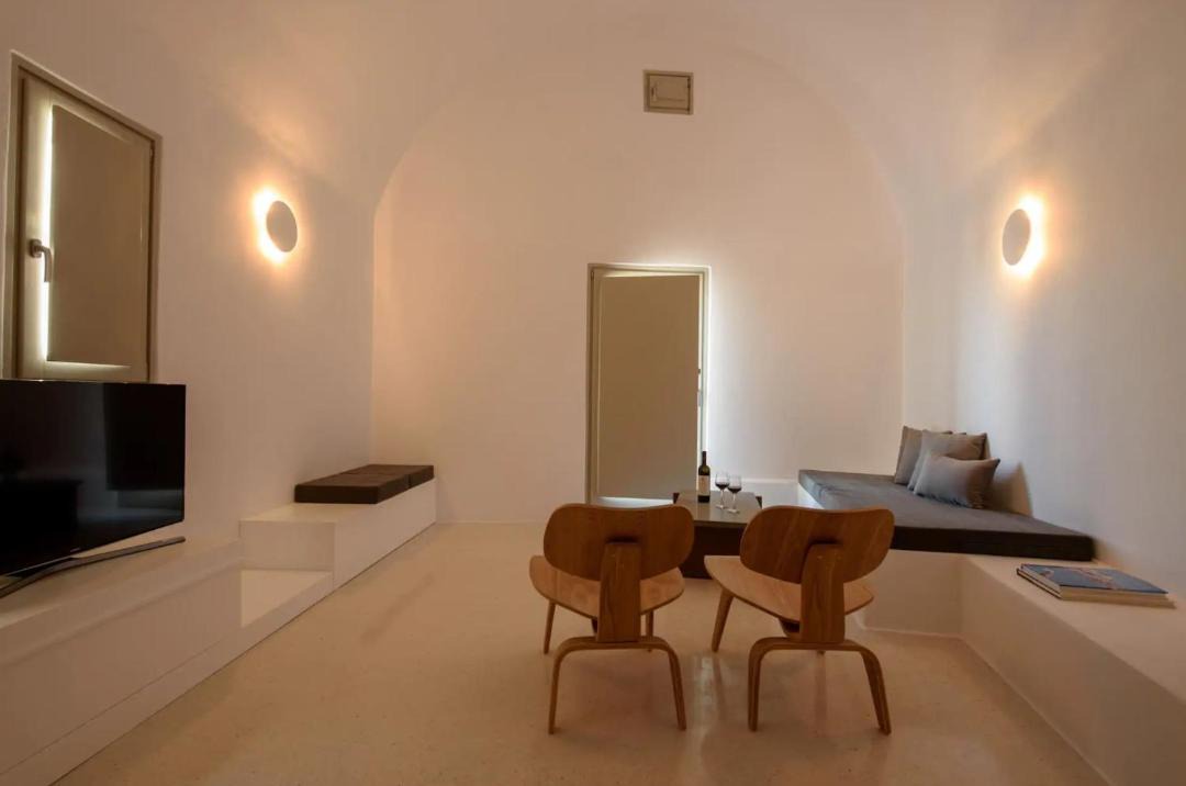 Firostefani Apartment | Very welcoming and cozy villa in Santorini