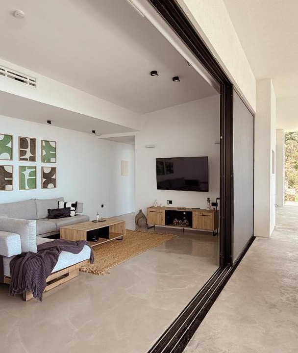 Plomari Apartment | The Cliff Residences