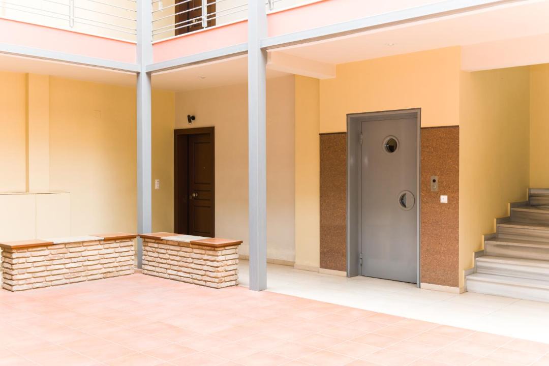 Anatolikos Sinikismos Apartment | Kalamata Beachside Apartment