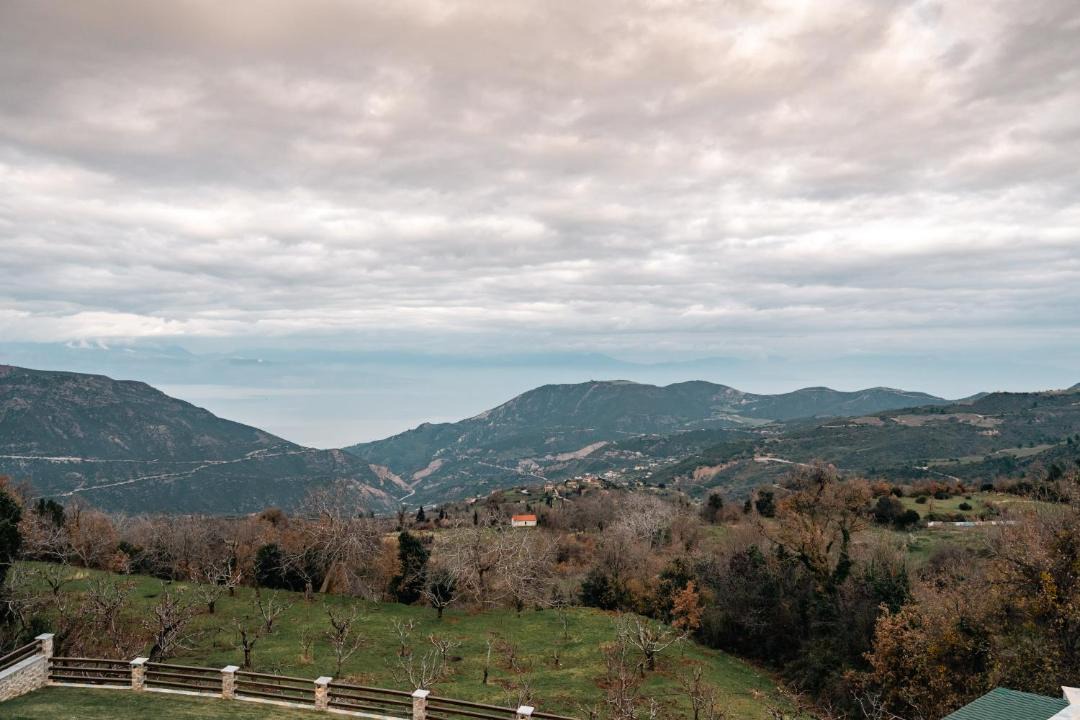 Kernitsa Apartment | Petritis Cozy Mountain Retreat with Stunning Views By Greece Apartments