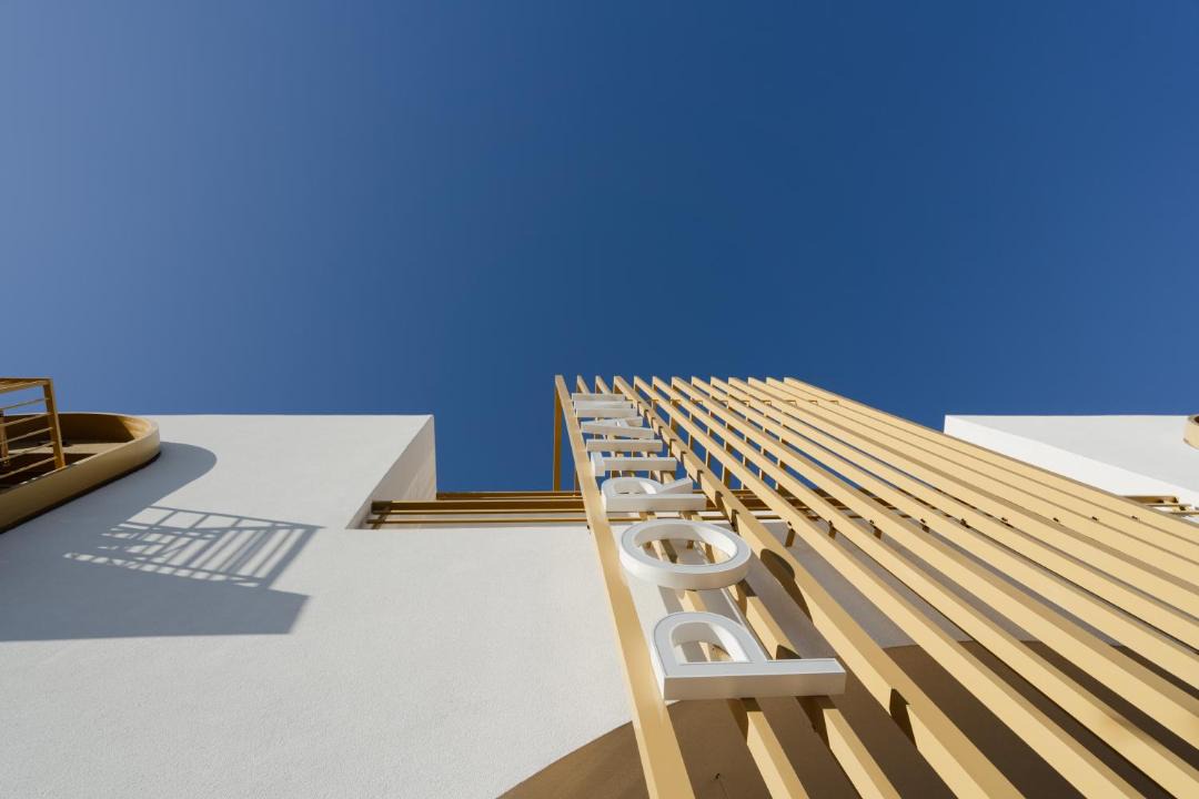 Adamas Hotel | Portiani Suites