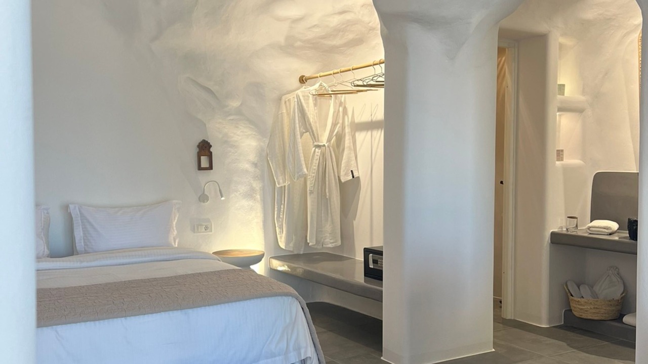 Photo of Bedroom in Fira