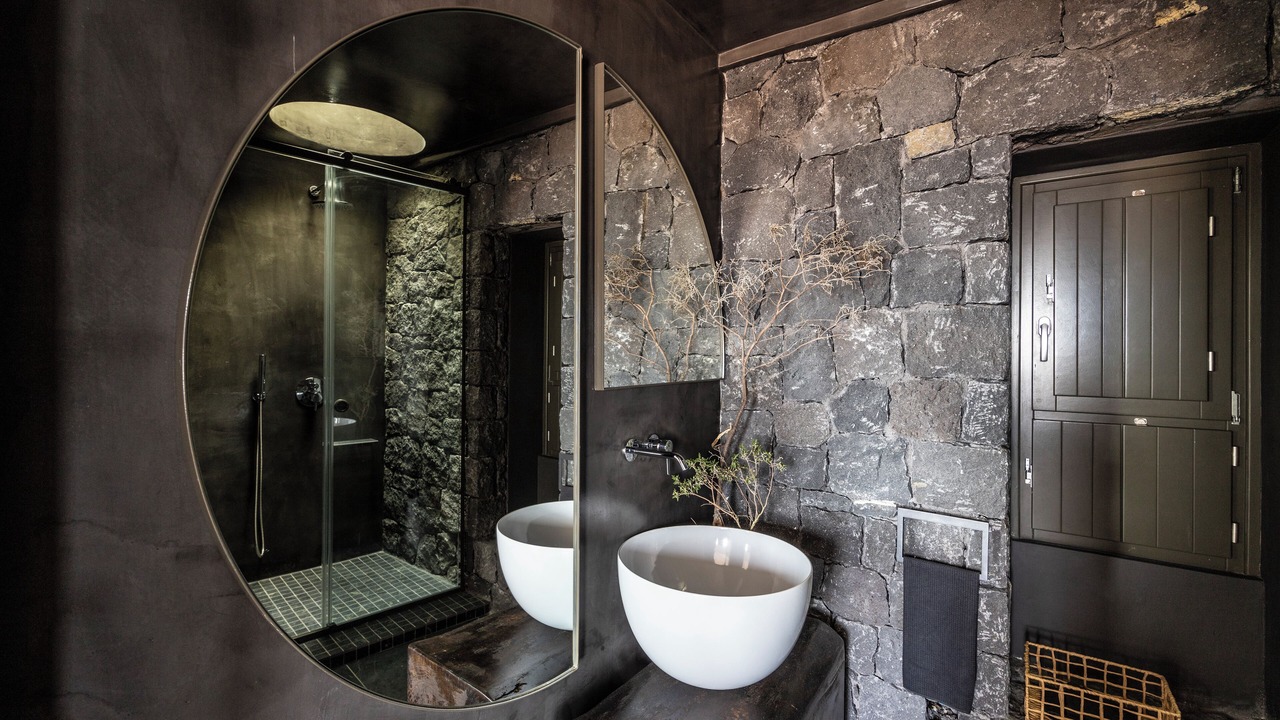 Photo of Bathroom in Akrotiri