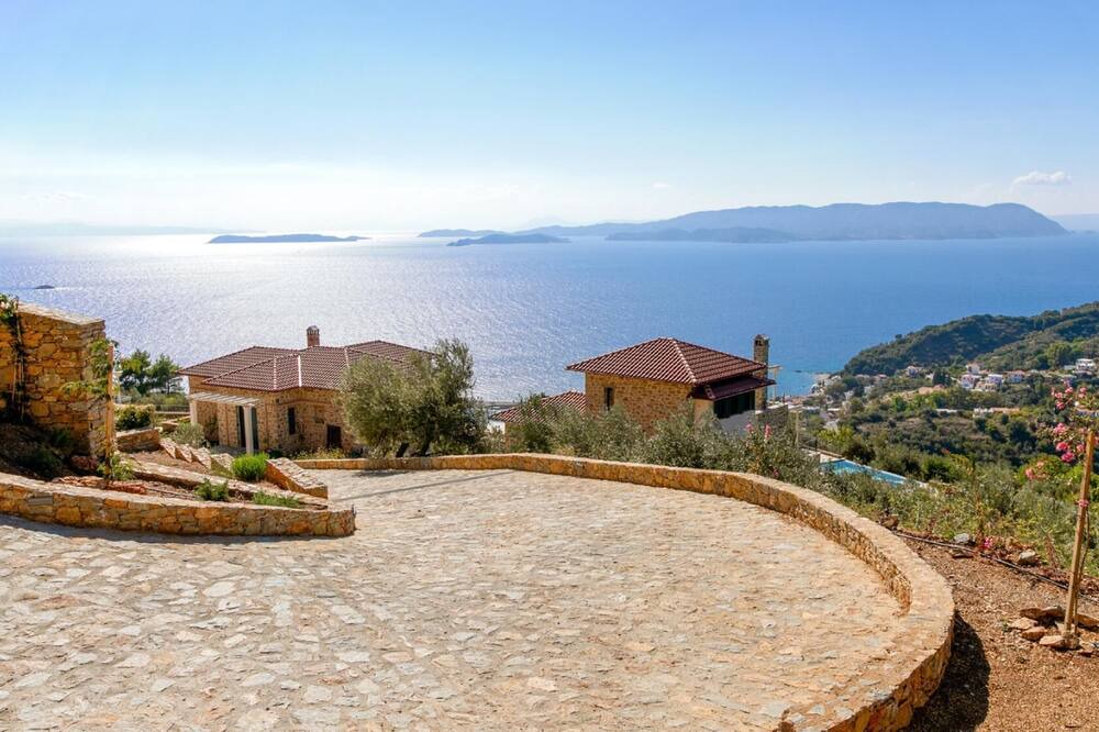 Photo of Outdoor in Glossa