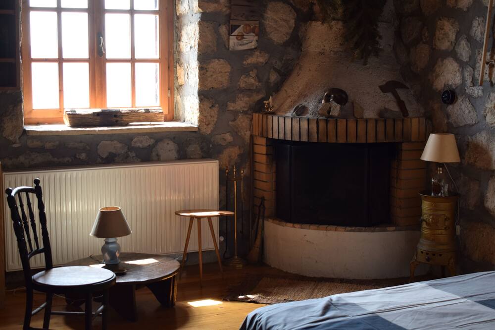 Photo of Bedroom in Synikia Mesi Trikalon
