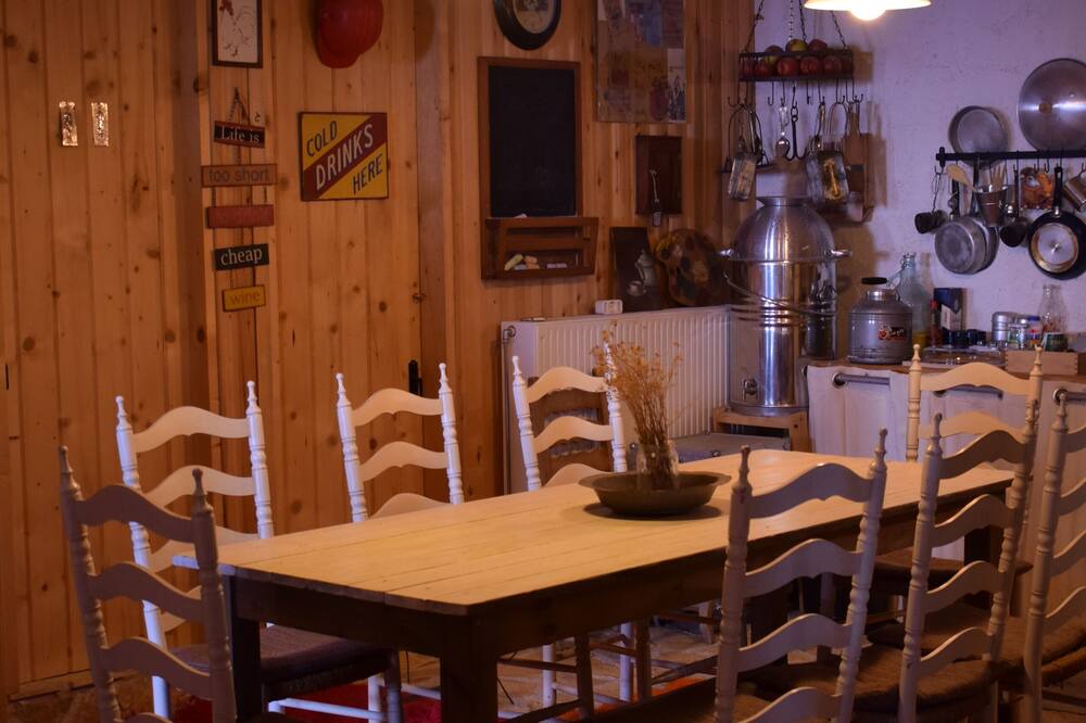Photo of Kitchen in Synikia Mesi Trikalon