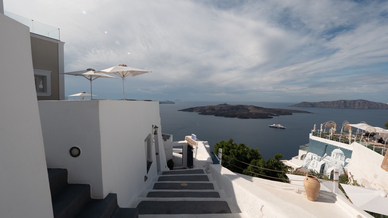 Photo of Others in Fira