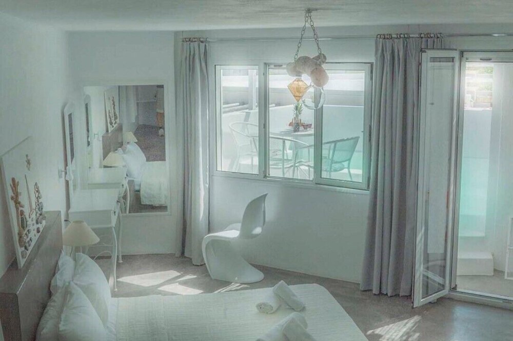 Photo of Bedroom in Perissa