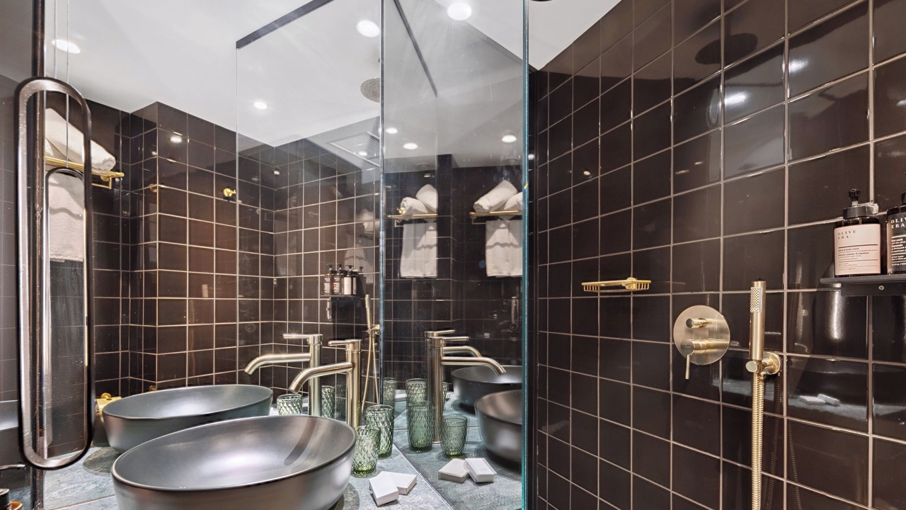 Photo of Bathroom in Omonia