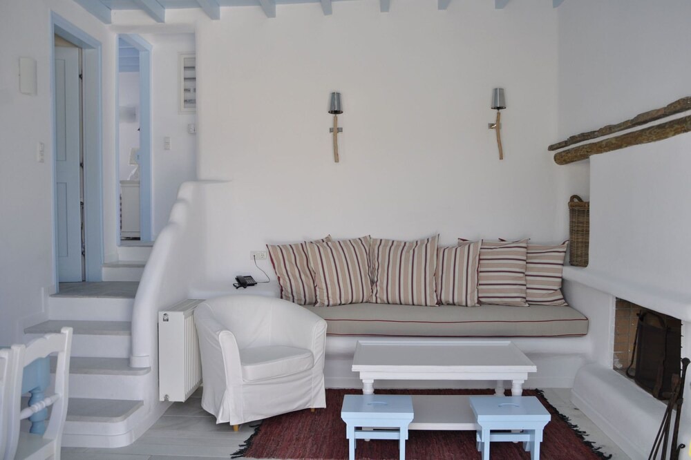 Photo of Livingroom in Vivlos